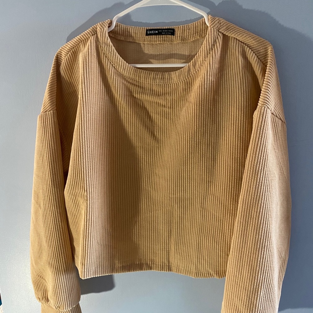Shein Light Yellow Longsleeve Crop Top